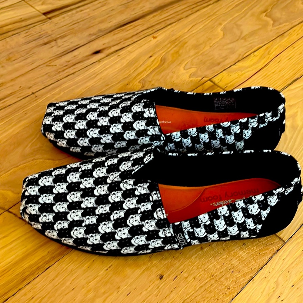 Bobs for Dogs slip ins with memory foam size 8